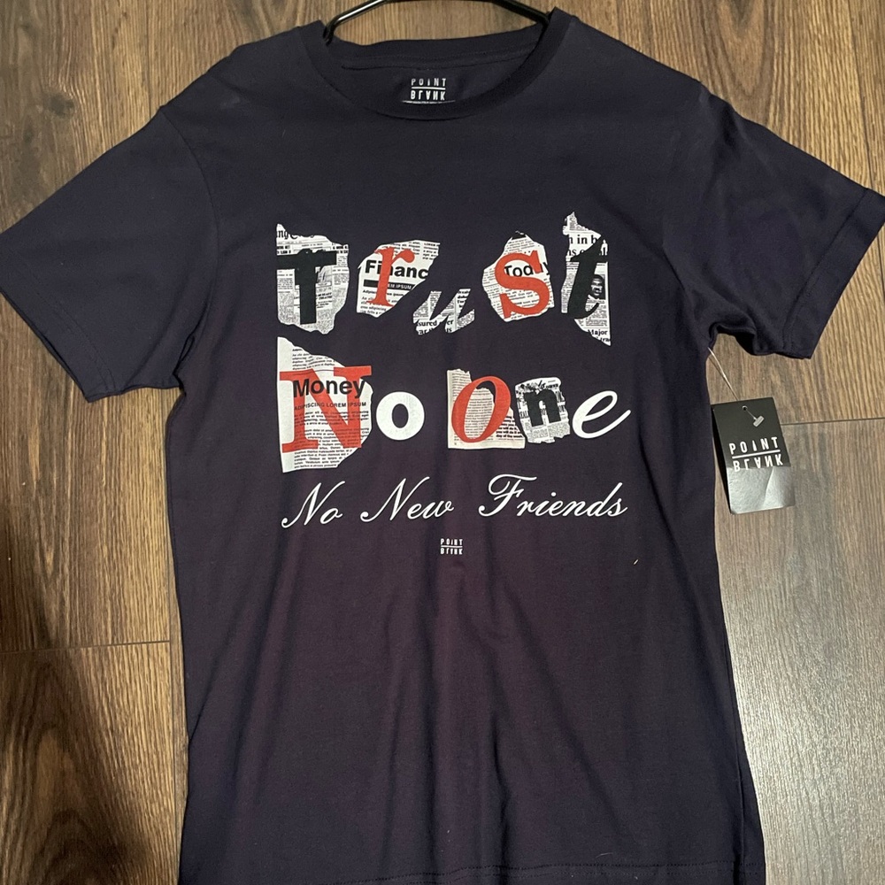 Trust no one tee